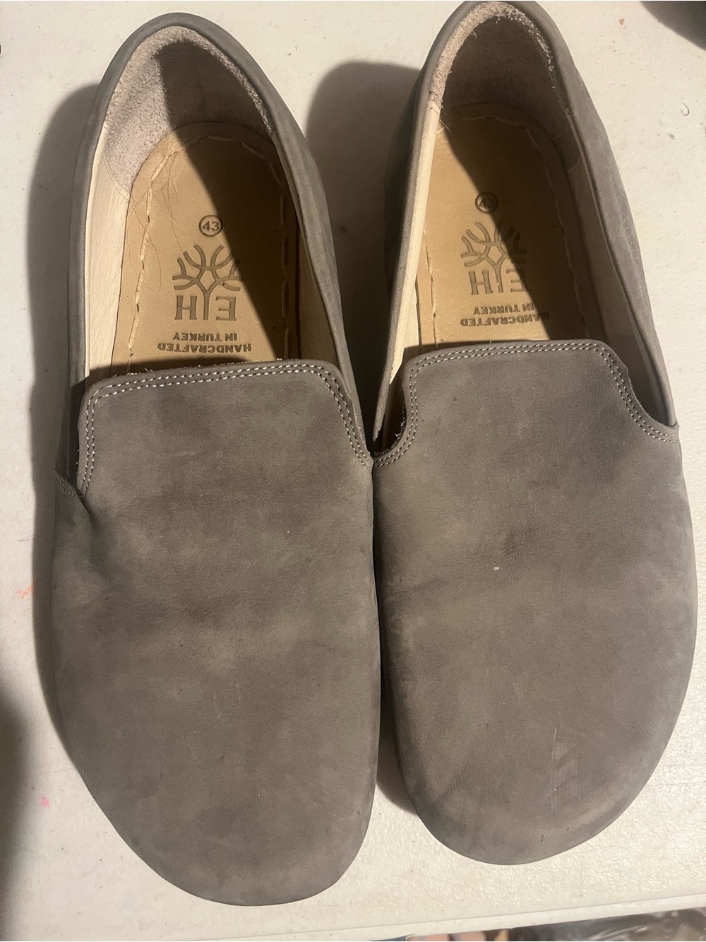 Earthing. Harmony woman 's Slip-On Suede Loafers in Gray - Picture 3 of 6